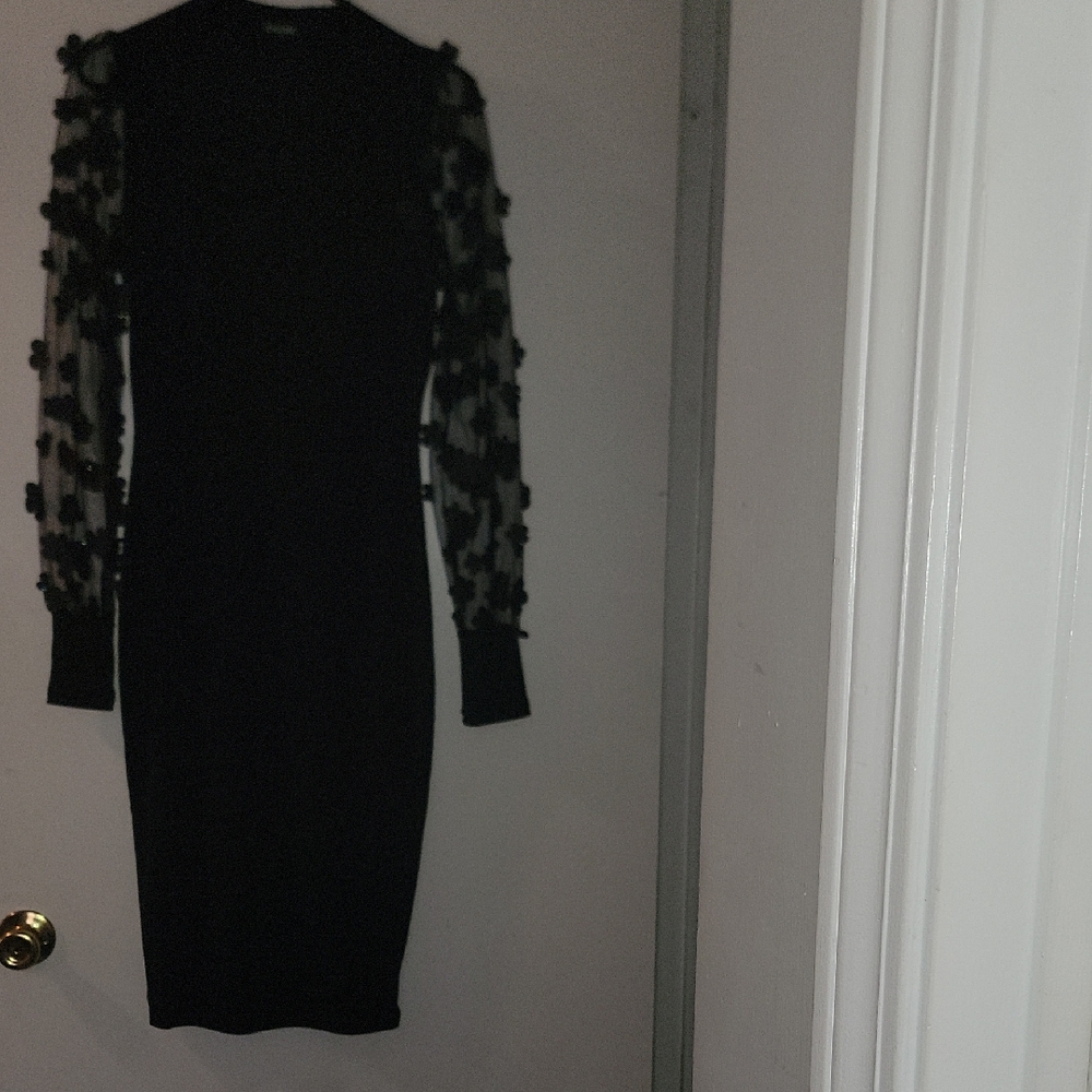 Chic Black Dress with Floral Sheer Sleeves